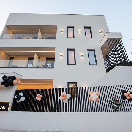 Vlorë Calma Boutique Hotel מראה חיצוני תמונה