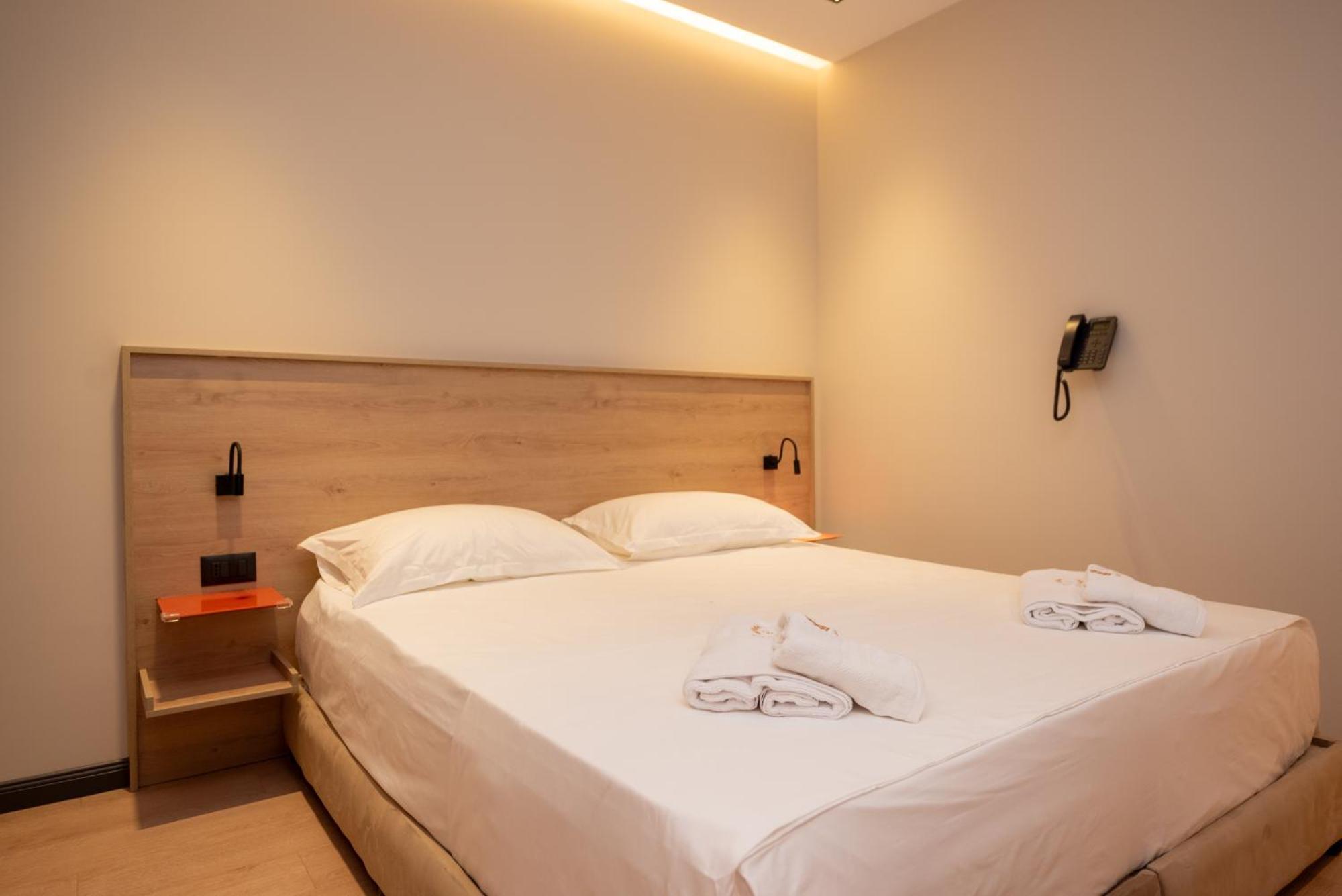 Vlorë Calma Boutique Hotel מראה חיצוני תמונה