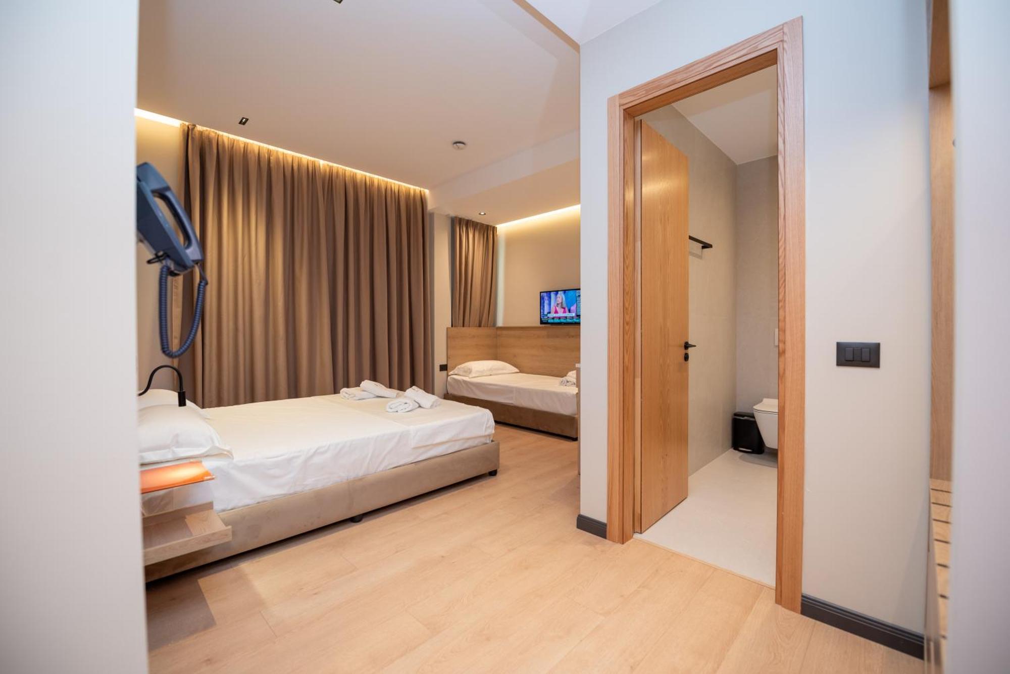 Vlorë Calma Boutique Hotel מראה חיצוני תמונה