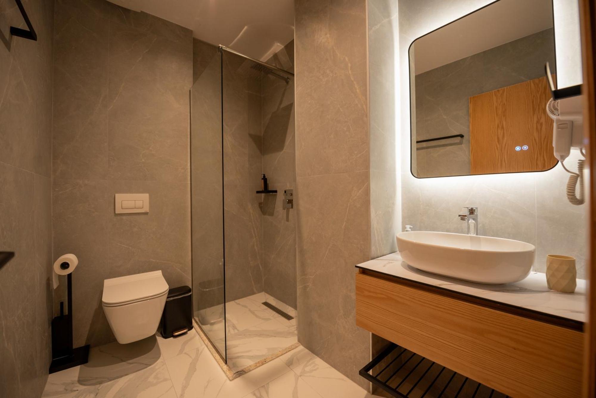 Vlorë Calma Boutique Hotel מראה חיצוני תמונה