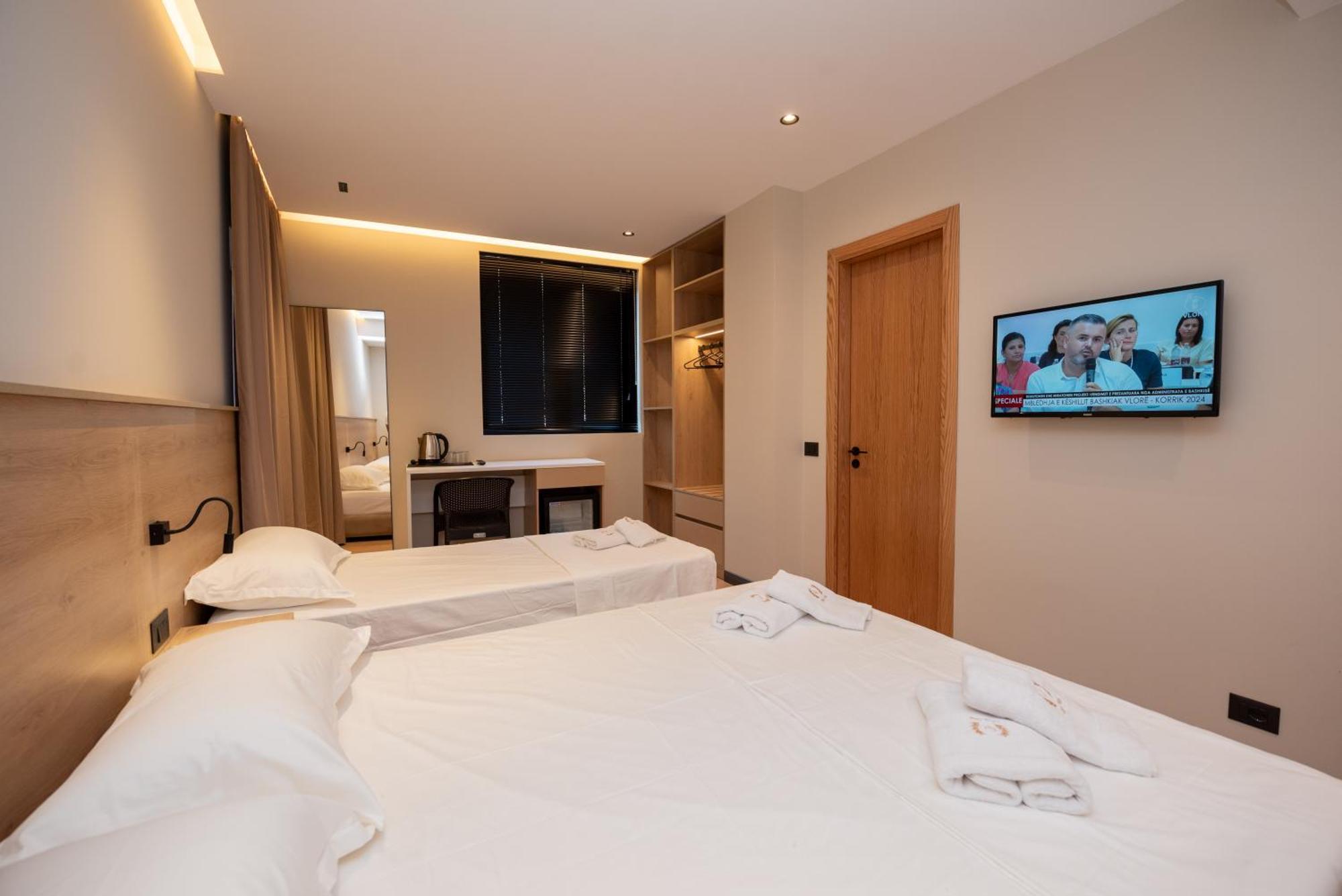 Vlorë Calma Boutique Hotel מראה חיצוני תמונה