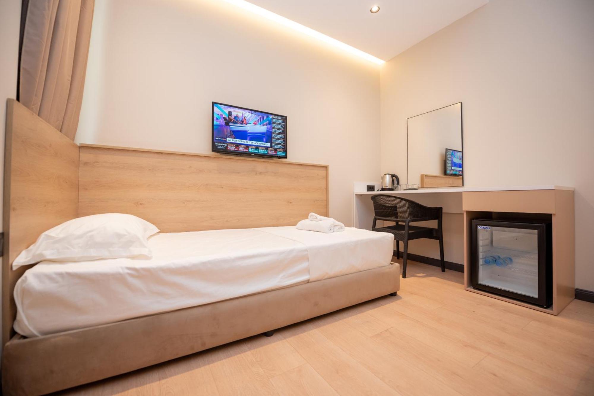 Vlorë Calma Boutique Hotel מראה חיצוני תמונה